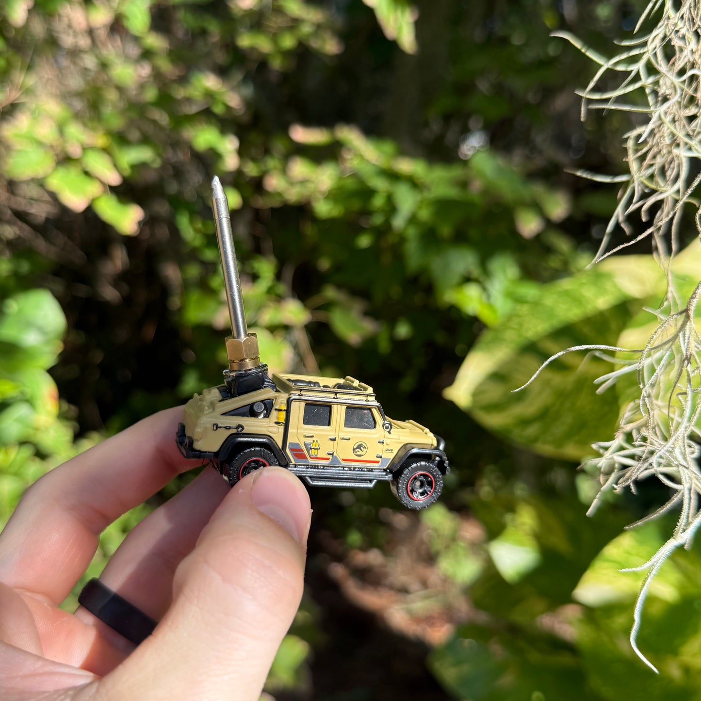 Jurassic Cart™ 510 MULTITOOL – PEN PALS™ COLLECTION JEEP GLADIATOR