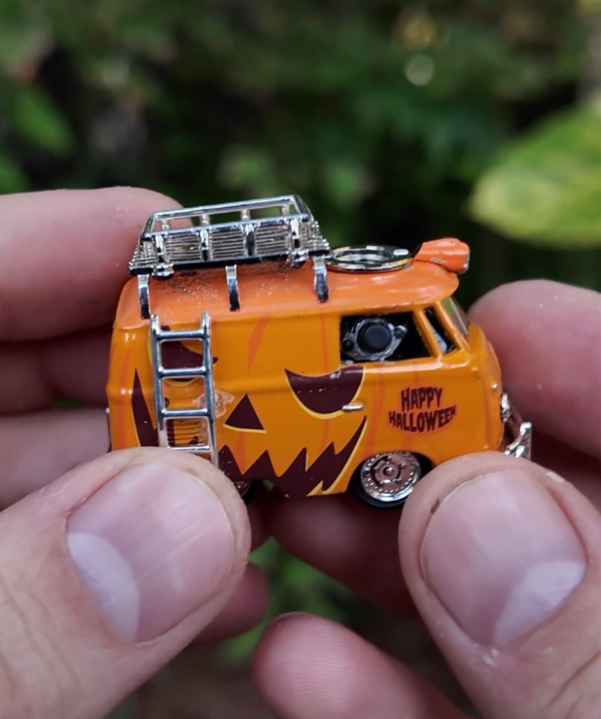 M2 Markchines™ 510 MULTITOOL – PEN PALS™ COLLECTION Pumpkini