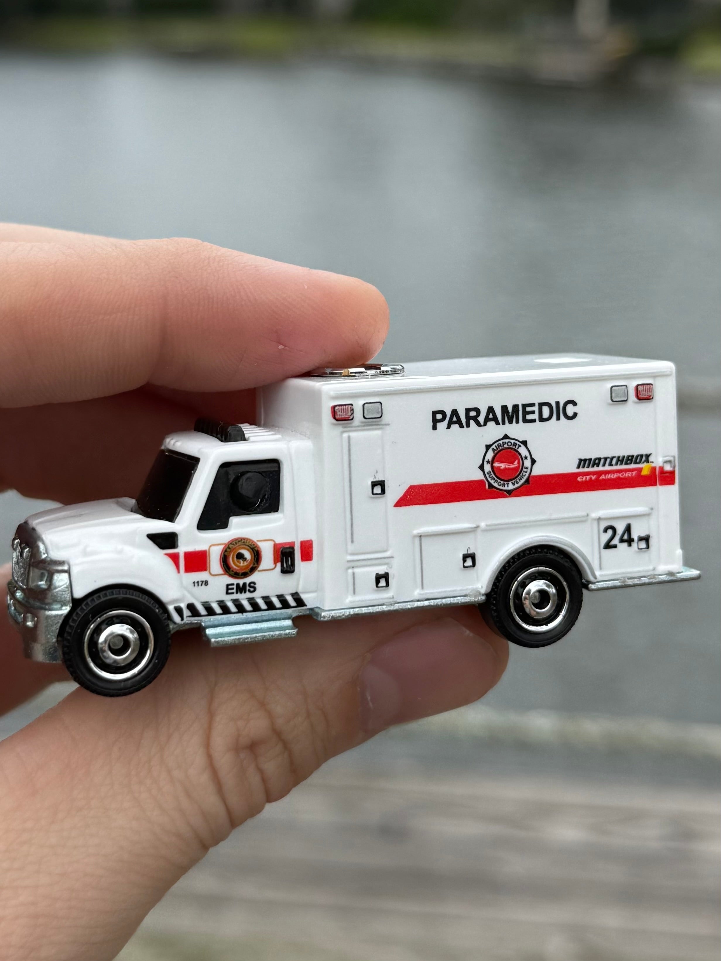 Ambulance CARTBOX™ “Bro Makes Trash 510 MULTITOOL – PEN PALS™ COLLECTION