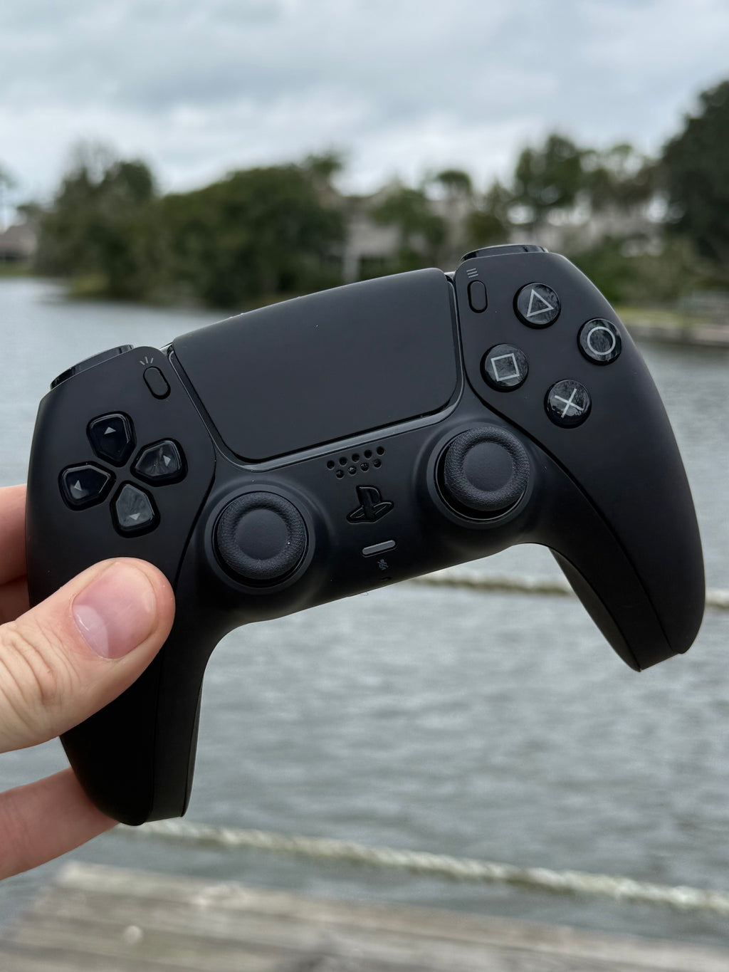 PS5 CARTROLLER [SHIP 10/01]