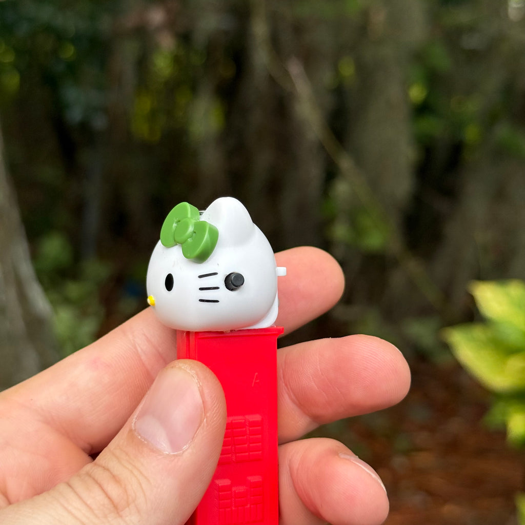 Hello Kitty! PEZjamin™ | Toon